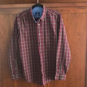 Men’s plaid shirt